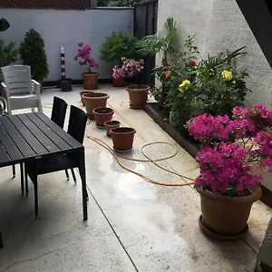 https://10-b-shindisi-streettbilisi.alltbilisihotels.com